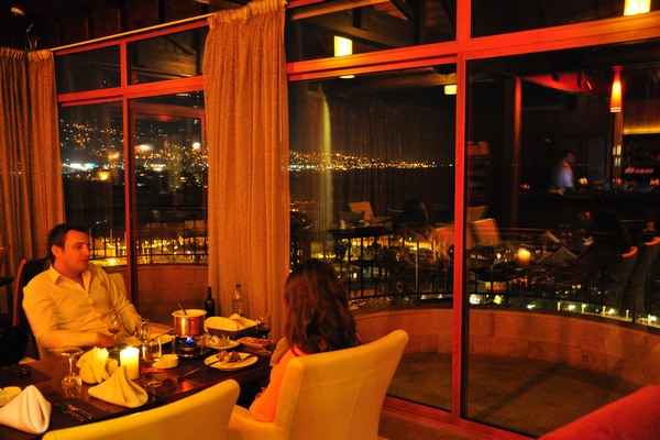 Saturday Night At Starlight Lounge